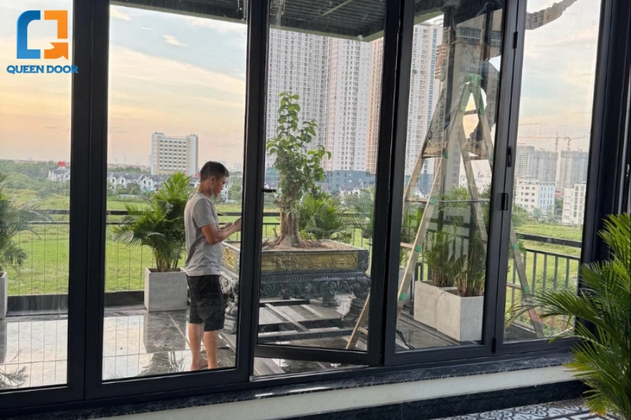 Hướng Dẫn Cách Lắp Cửa Xếp Trượt Xingfa Chuẩn Kỹ Thuật, Chống Xệ Cánh, Kẹt Ray
