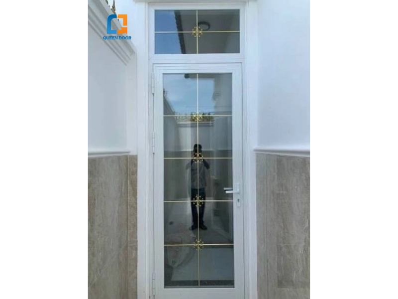cửa nhôm trắng sữa