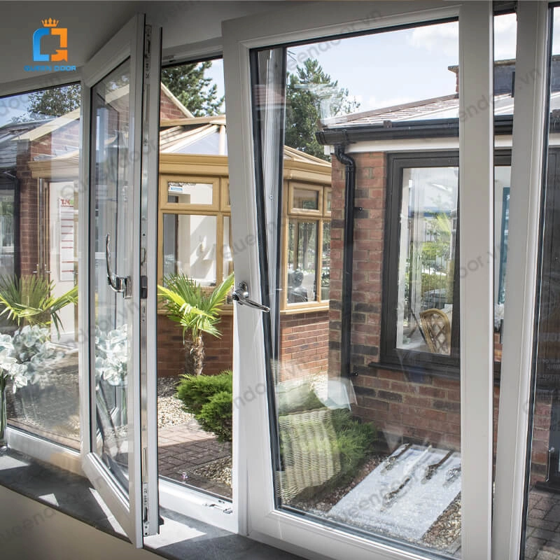 Cửa sổ mở quay vào trong