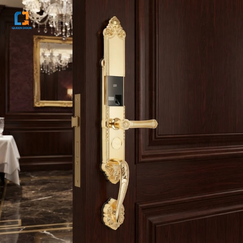 Ứng Dụng Thực Tế Của khóa vân tay cửa đại sảnh QD-A165 vàng 