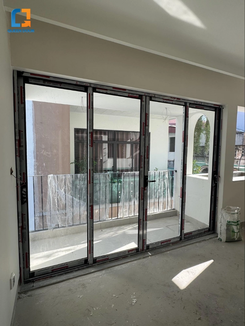 Ứng dụng đa dạng của cửa đi mở trượt MT-03 trong các công trình