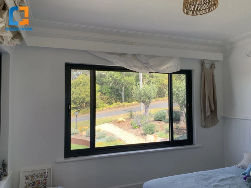 Cửa sổ quay lật vào trong là gì và cấu tạo chi tiết của sản phẩm