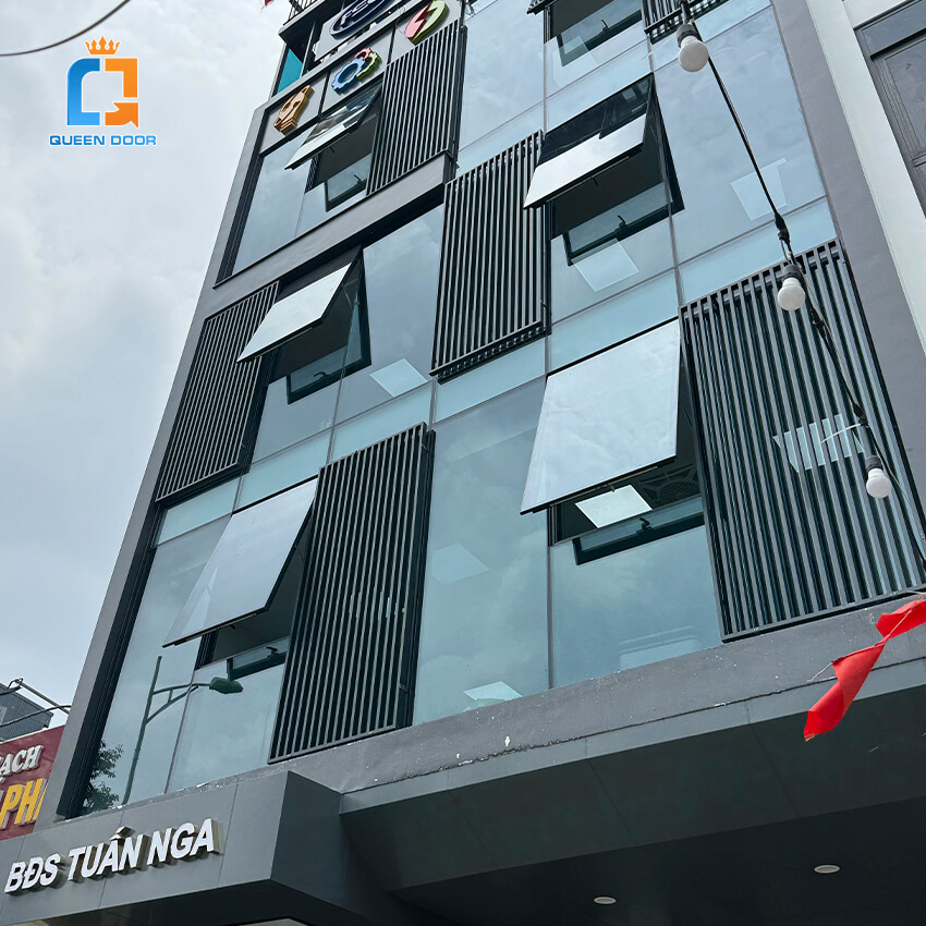 Nhôm xingfa - Queen Door